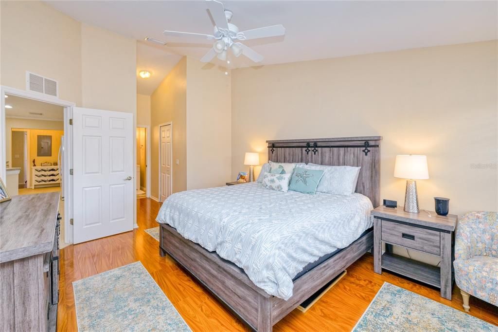 For Sale: $192,000 (3 beds, 2 baths, 1517 Square Feet)