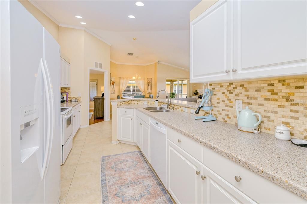 For Sale: $192,000 (3 beds, 2 baths, 1517 Square Feet)