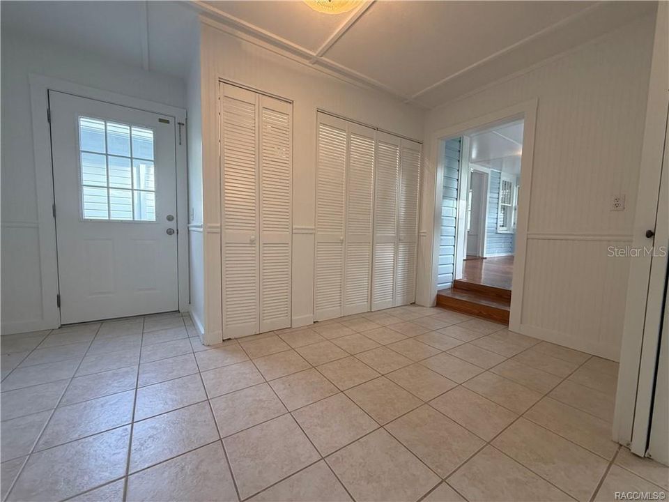 待售: $599,900 (2 贝兹, 2 浴室, 1447 平方英尺)