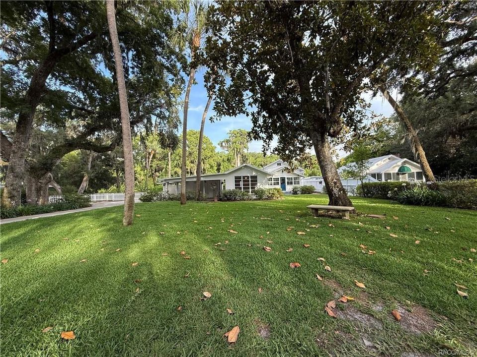 待售: $599,900 (2 贝兹, 2 浴室, 1447 平方英尺)