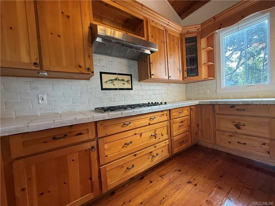 待售: $599,900 (2 贝兹, 2 浴室, 1447 平方英尺)