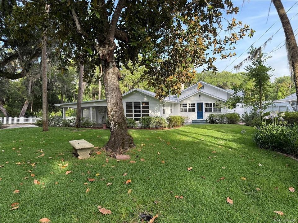 待售: $599,900 (2 贝兹, 2 浴室, 1447 平方英尺)