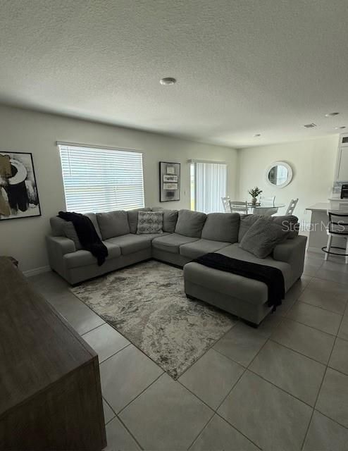 В аренду: $2,775 (5 спален, 3 ванн, 2674 Квадратных фут)