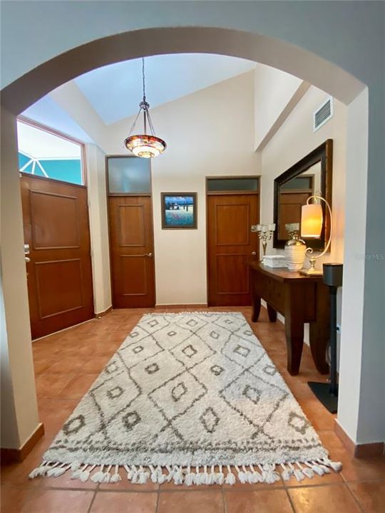 For Sale: $600,000 (2 beds, 2 baths, 1772 Square Feet)