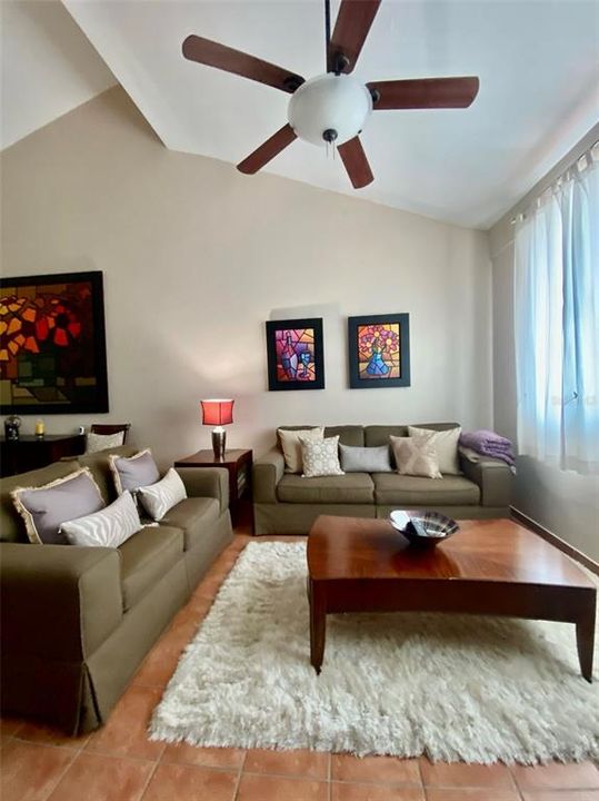 For Sale: $600,000 (2 beds, 2 baths, 1772 Square Feet)