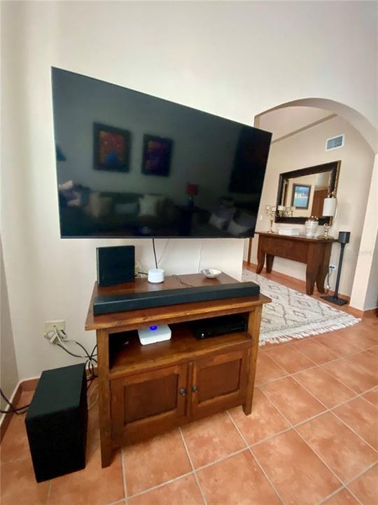 For Sale: $600,000 (2 beds, 2 baths, 1772 Square Feet)