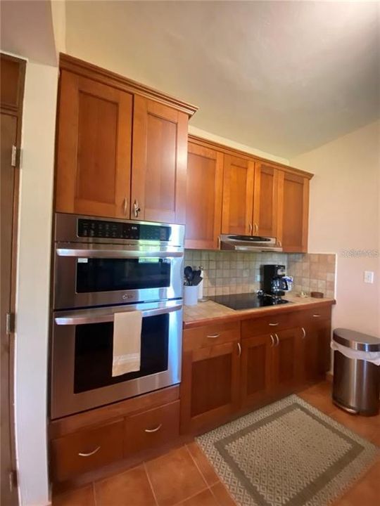 For Sale: $600,000 (2 beds, 2 baths, 1772 Square Feet)