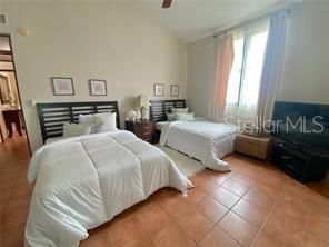 For Sale: $600,000 (2 beds, 2 baths, 1772 Square Feet)