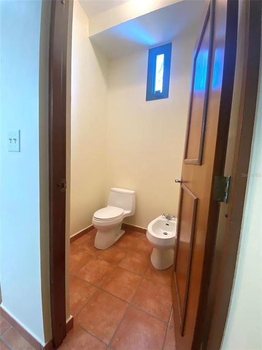 For Sale: $600,000 (2 beds, 2 baths, 1772 Square Feet)