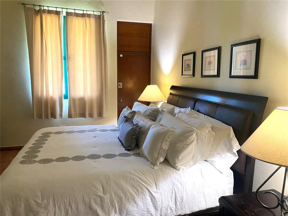 For Sale: $600,000 (2 beds, 2 baths, 1772 Square Feet)