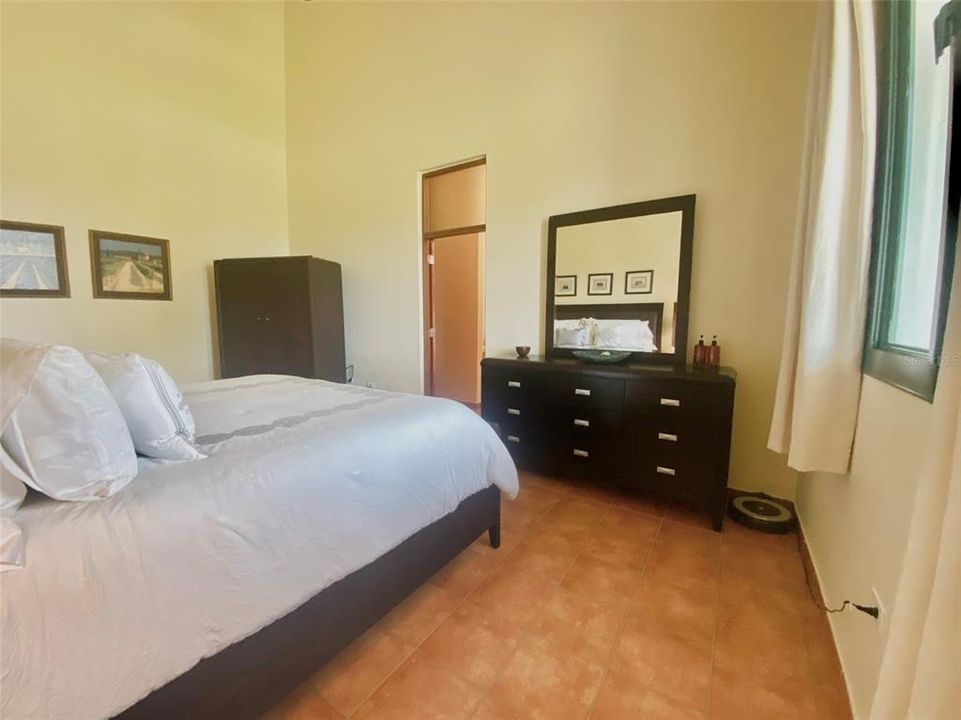 For Sale: $600,000 (2 beds, 2 baths, 1772 Square Feet)