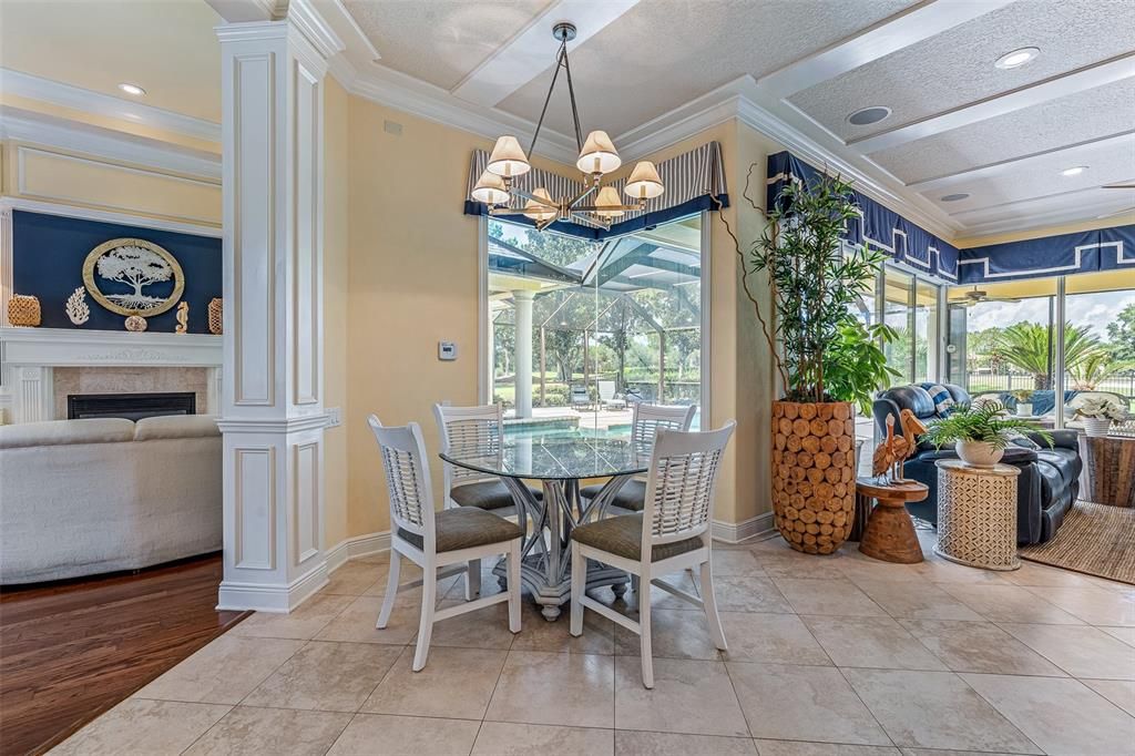 Activo con contrato: $1,149,000 (4 camas, 3 baños, 3321 Pies cuadrados)