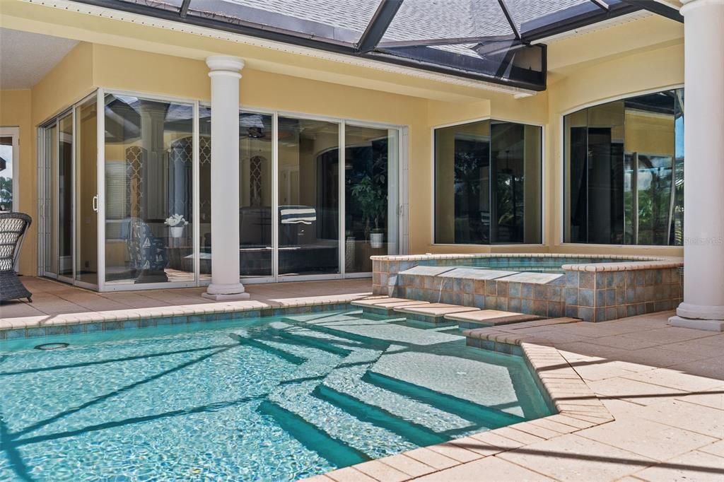 Activo con contrato: $1,149,000 (4 camas, 3 baños, 3321 Pies cuadrados)