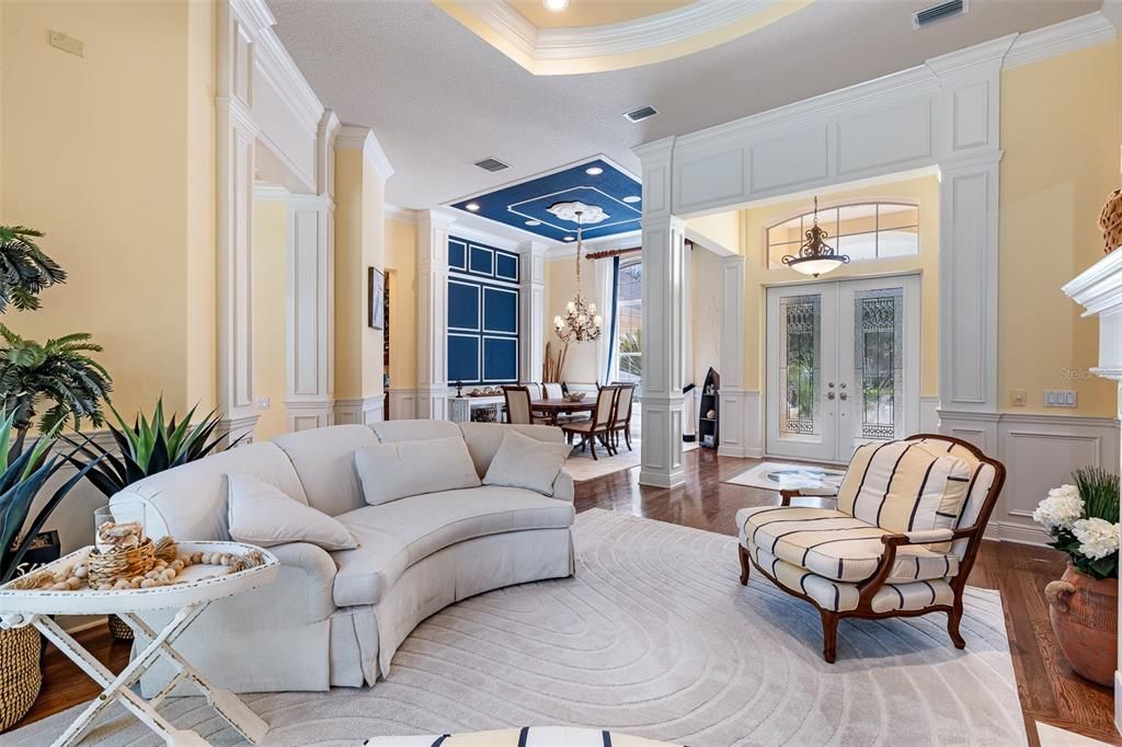 Activo con contrato: $1,149,000 (4 camas, 3 baños, 3321 Pies cuadrados)