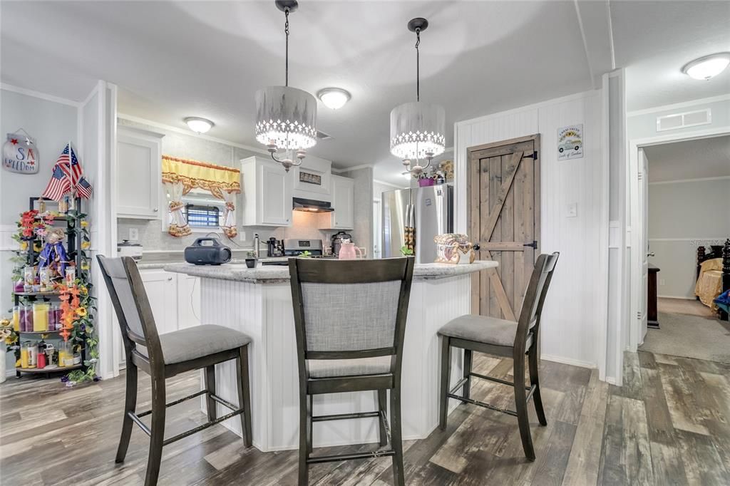 Active With Contract: $329,990 (3 beds, 2 baths, 1568 Square Feet)