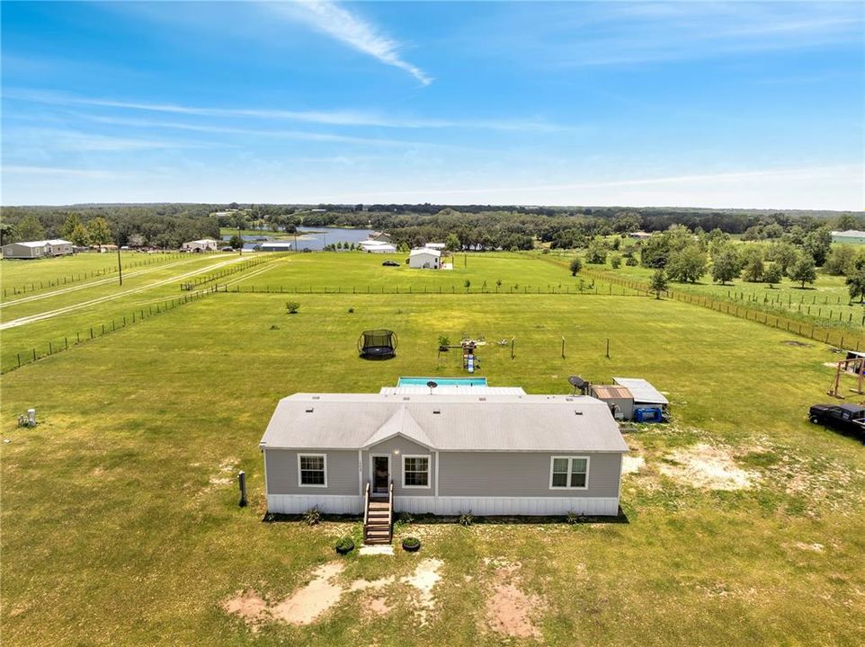 Active With Contract: $329,990 (3 beds, 2 baths, 1568 Square Feet)