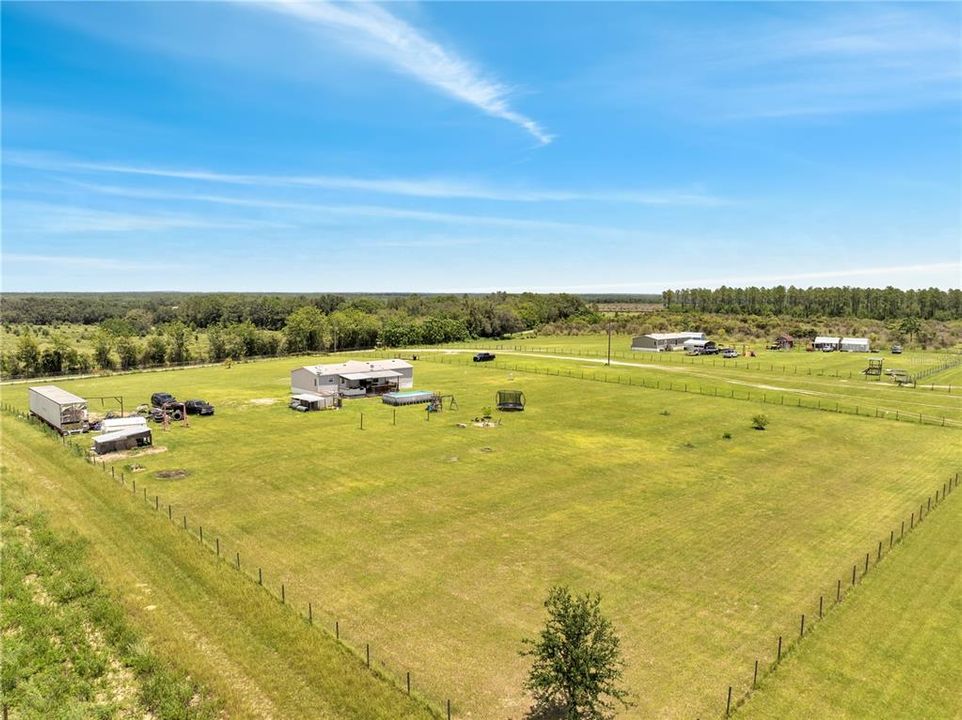 Active With Contract: $329,990 (3 beds, 2 baths, 1568 Square Feet)