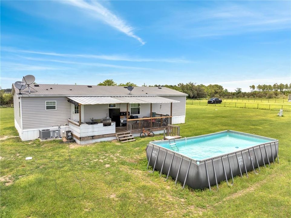 Active With Contract: $329,990 (3 beds, 2 baths, 1568 Square Feet)