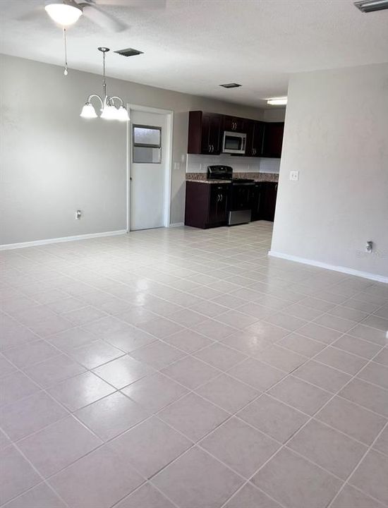 For Rent: $1,599 (2 beds, 2 baths, 1025 Square Feet)