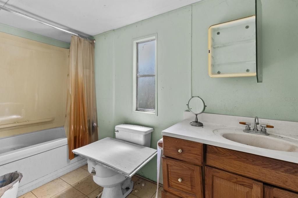 For Sale: $1,520,000 (5 beds, 3 baths, 2172 Square Feet)