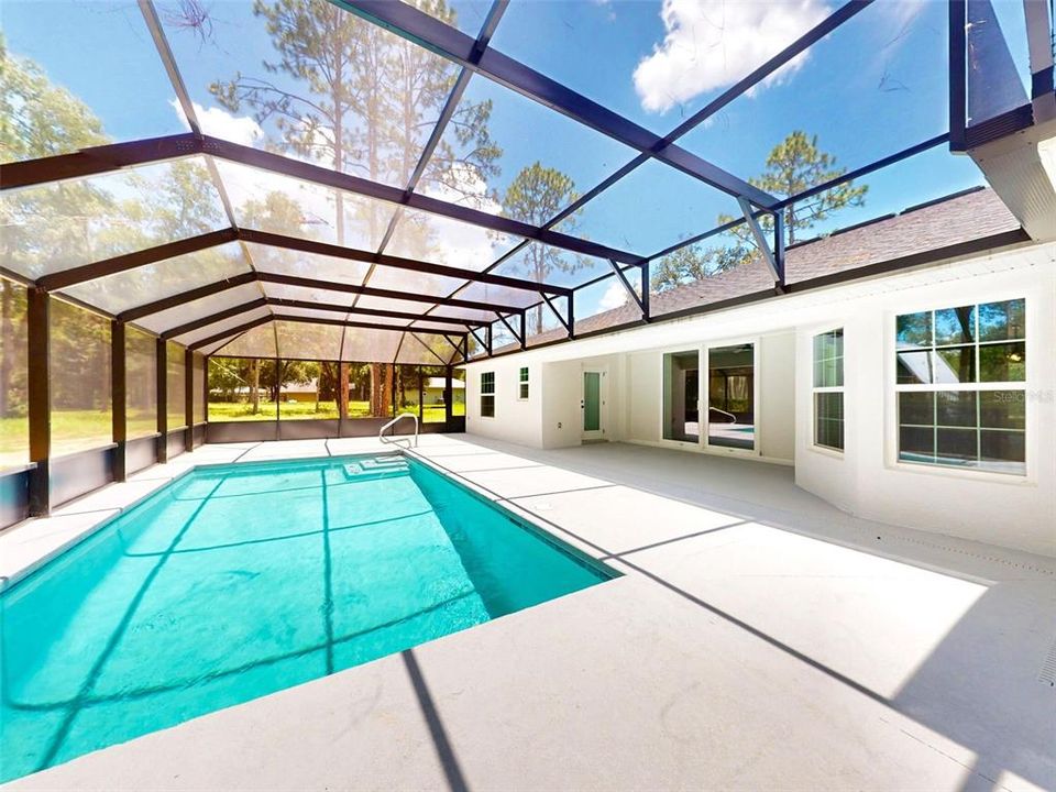 For Sale: $639,900 (5 beds, 3 baths, 2550 Square Feet)