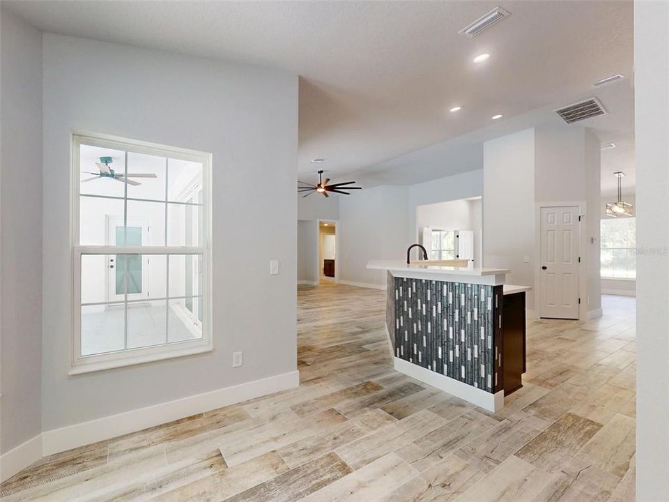 For Sale: $639,900 (5 beds, 3 baths, 2550 Square Feet)