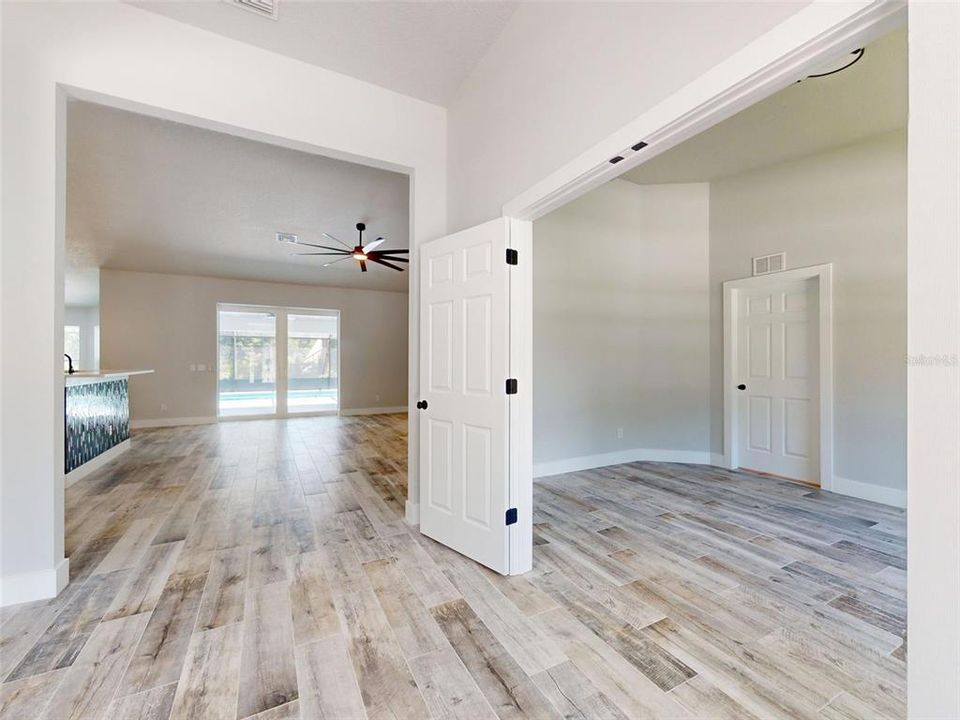 For Sale: $639,900 (5 beds, 3 baths, 2550 Square Feet)