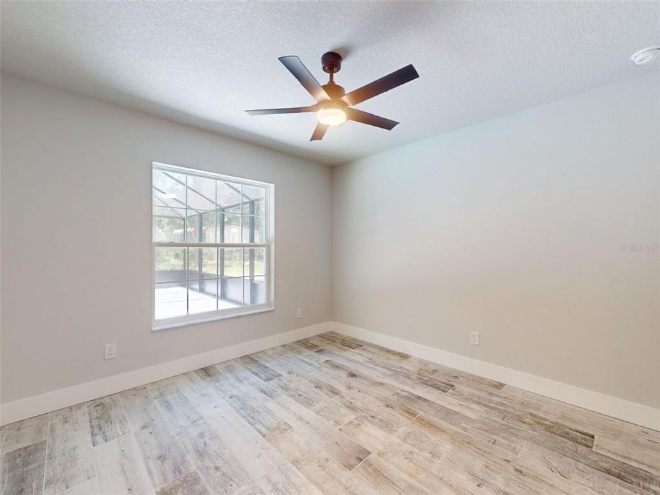 For Sale: $639,900 (5 beds, 3 baths, 2550 Square Feet)