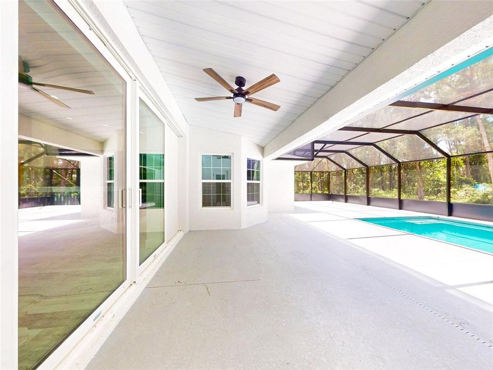 For Sale: $639,900 (5 beds, 3 baths, 2550 Square Feet)