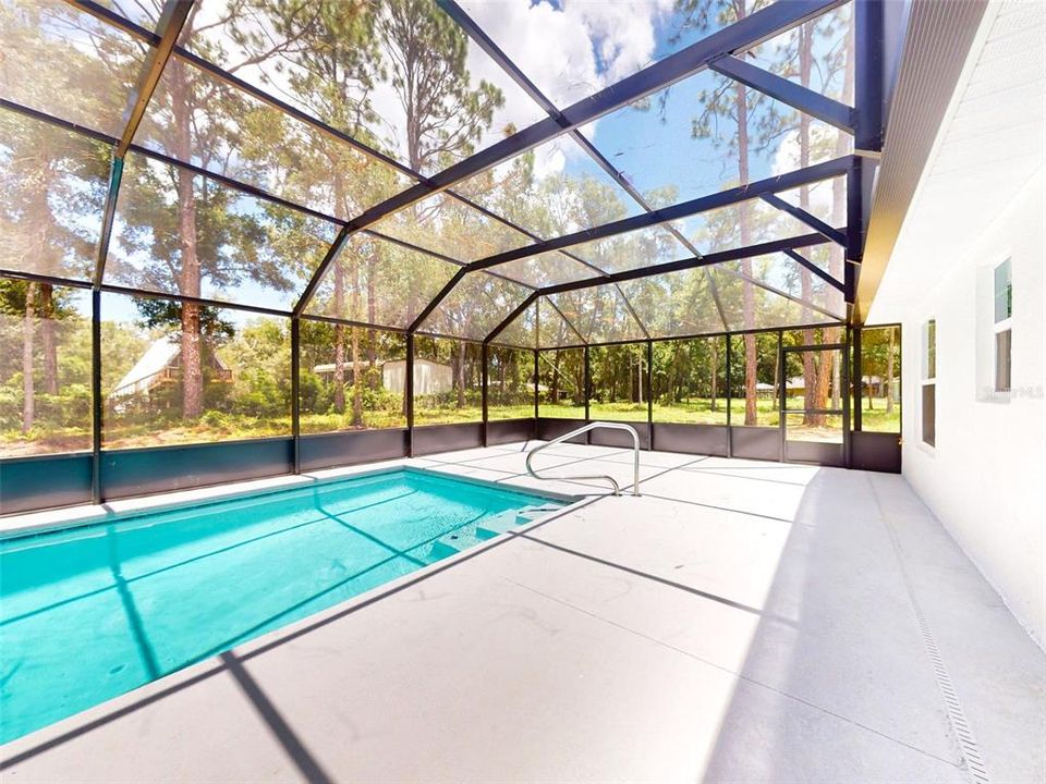 For Sale: $639,900 (5 beds, 3 baths, 2550 Square Feet)