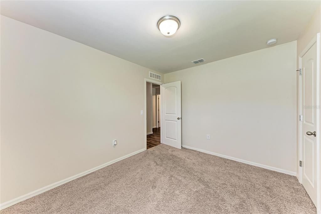 Под контрактом: $449,000 (6 спален, 0 ванн, 2804 Квадратных фут)