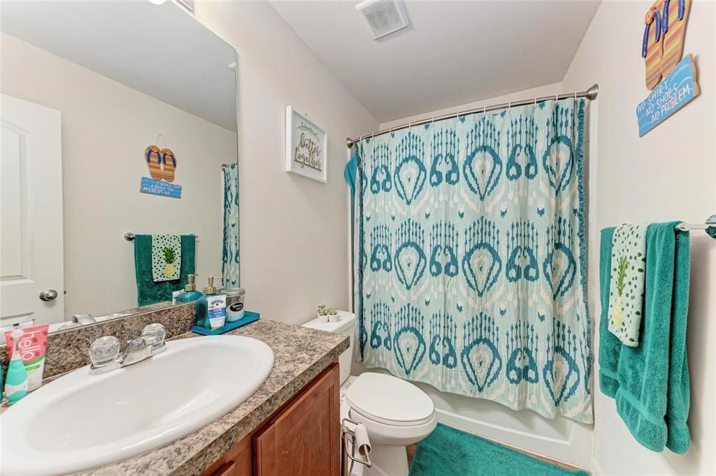 Под контрактом: $449,000 (6 спален, 0 ванн, 2804 Квадратных фут)