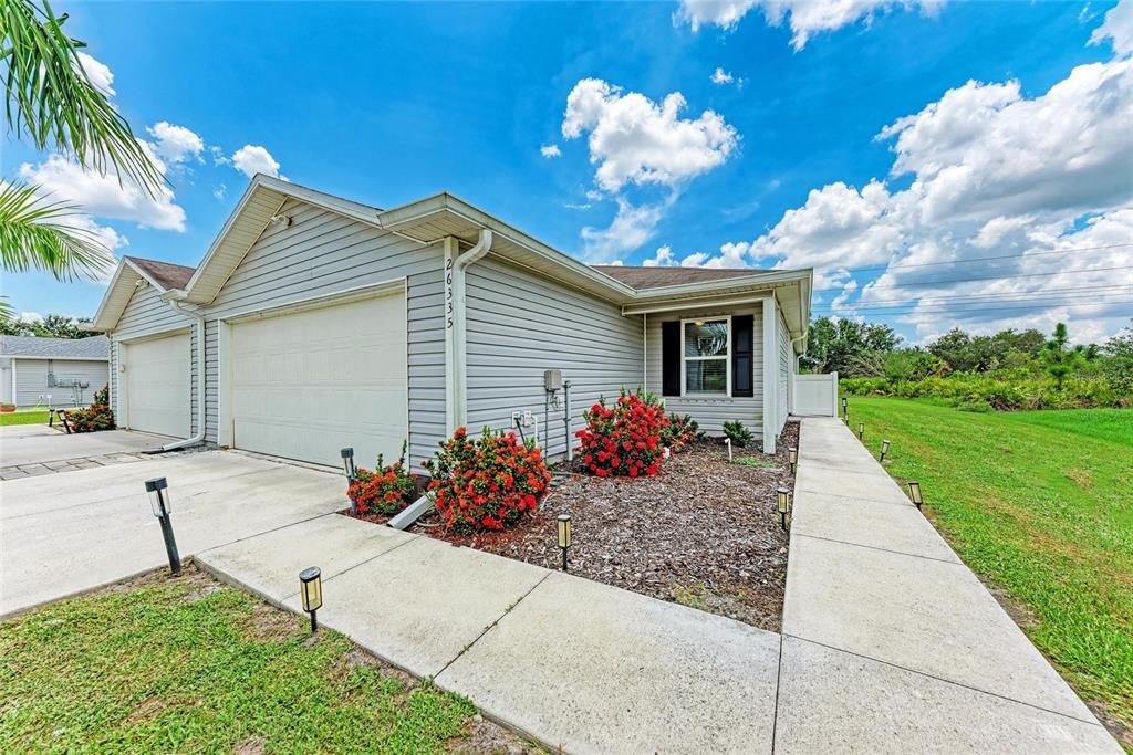 Под контрактом: $449,000 (6 спален, 0 ванн, 2804 Квадратных фут)