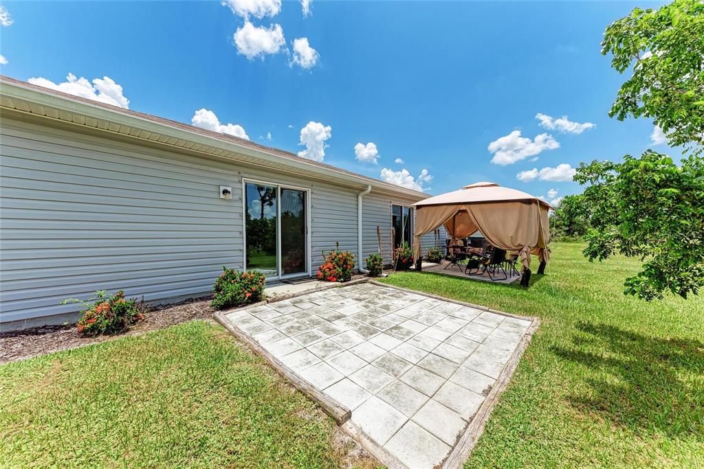 Под контрактом: $449,000 (6 спален, 0 ванн, 2804 Квадратных фут)