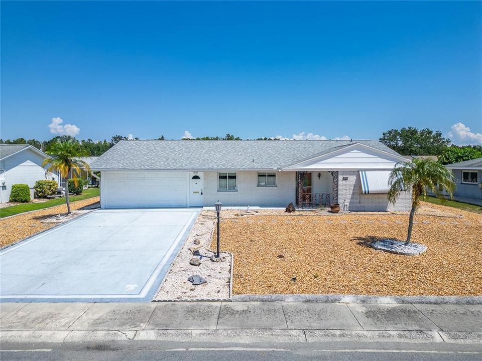 Recently Sold: $218,000 (3 beds, 2 baths, 1402 Square Feet)