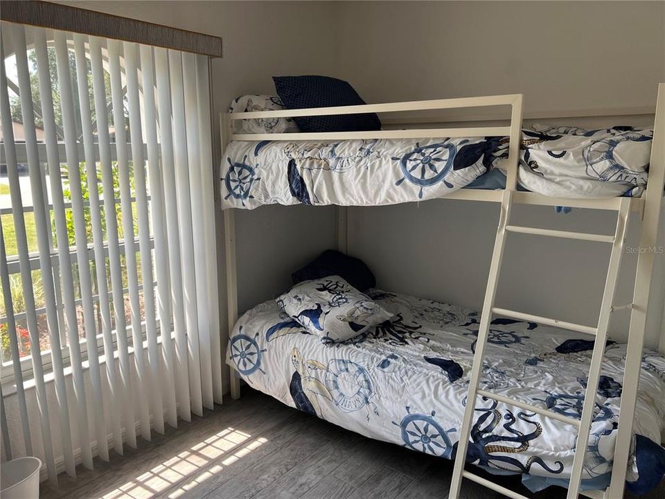 В аренду: $3,000 (3 спален, 2 ванн, 1385 Квадратных фут)