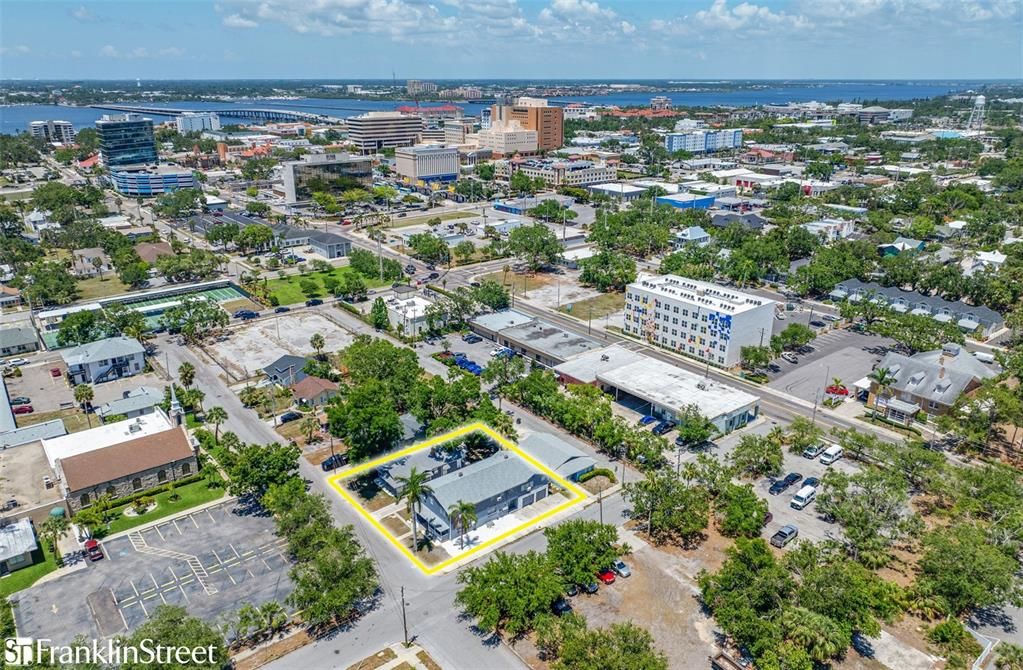 待售: $1,195,000 (11 贝兹, 0 浴室, 6017 平方英尺)