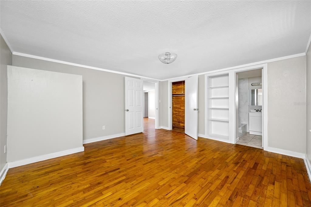 待售: $1,195,000 (11 贝兹, 0 浴室, 6017 平方英尺)