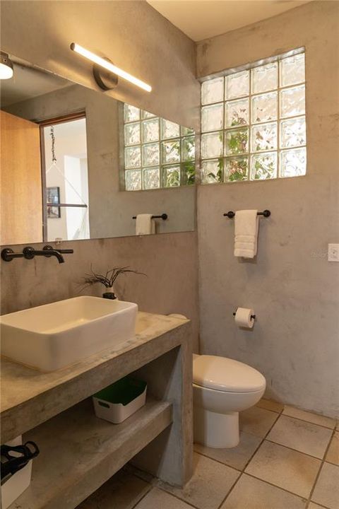 For Sale: $2,500,000 (4 beds, 3 baths, 3500 Square Feet)