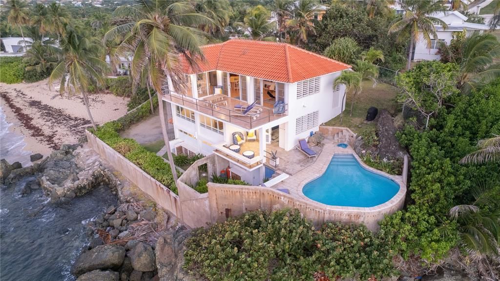 For Sale: $2,500,000 (4 beds, 3 baths, 3500 Square Feet)