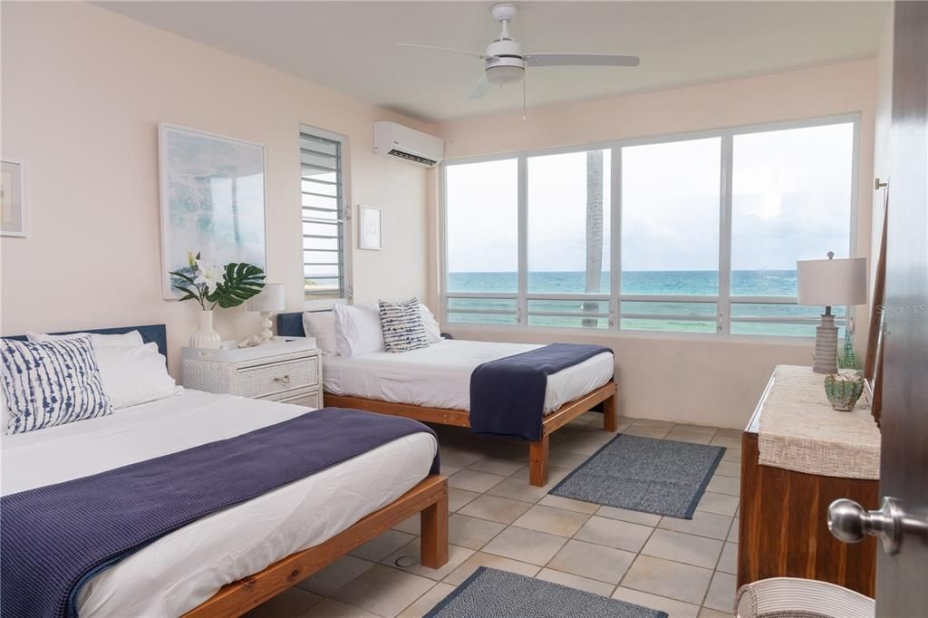 For Sale: $2,500,000 (4 beds, 3 baths, 3500 Square Feet)