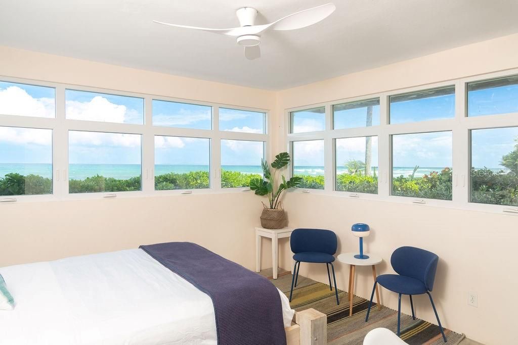 For Sale: $2,500,000 (4 beds, 3 baths, 3500 Square Feet)