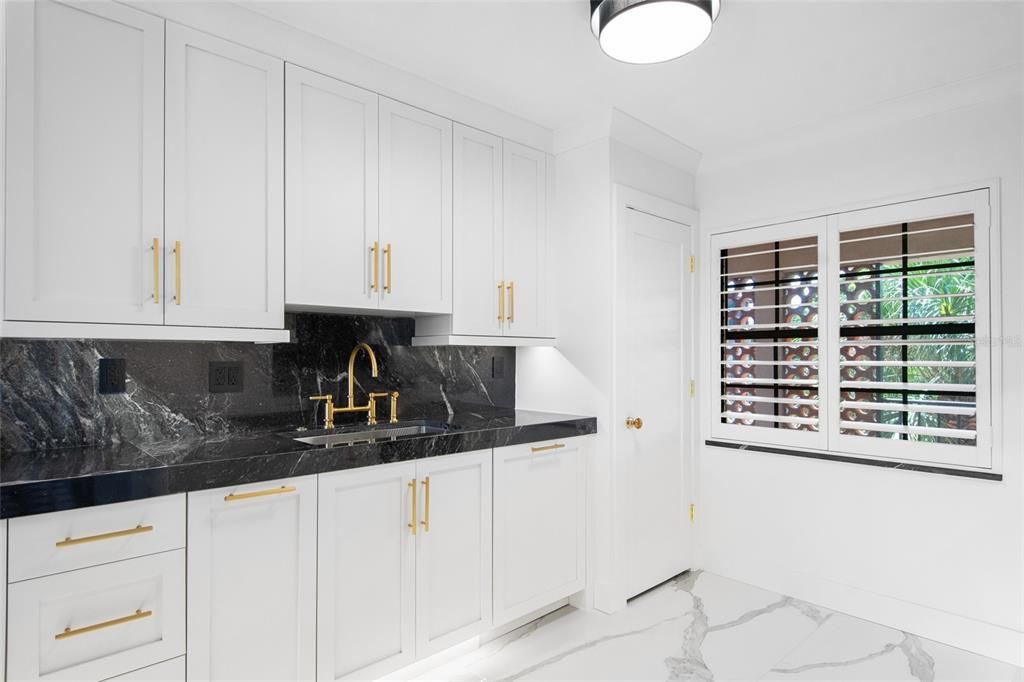 待售: $1,195,000 (2 贝兹, 2 浴室, 1220 平方英尺)