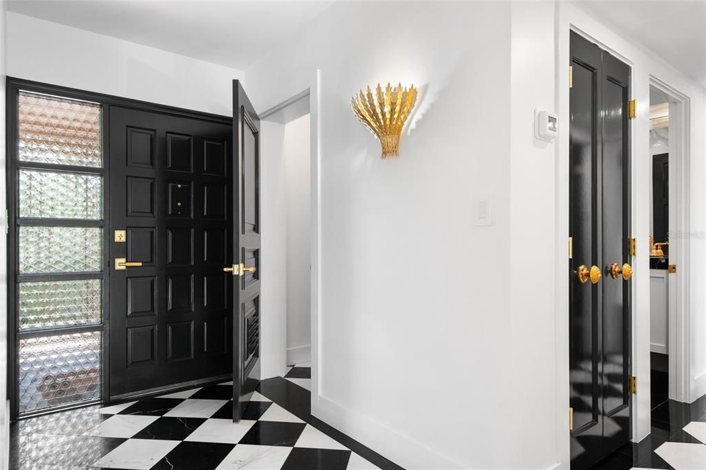 待售: $1,195,000 (2 贝兹, 2 浴室, 1220 平方英尺)