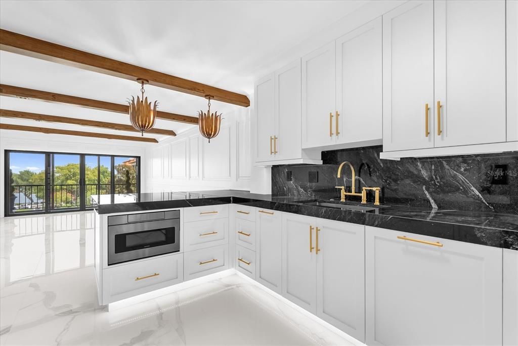 待售: $1,195,000 (2 贝兹, 2 浴室, 1220 平方英尺)