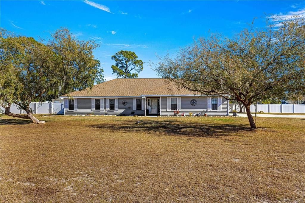 Active With Contract: $480,000 (4 beds, 3 baths, 2546 Square Feet)