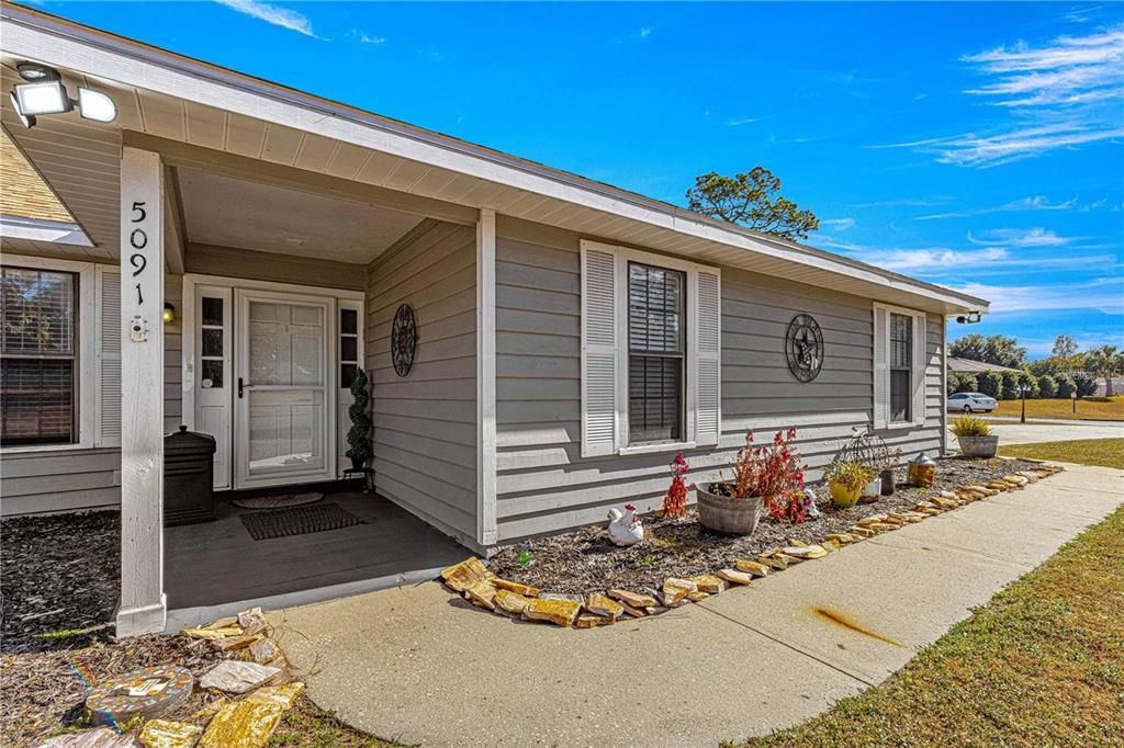 Active With Contract: $480,000 (4 beds, 3 baths, 2546 Square Feet)