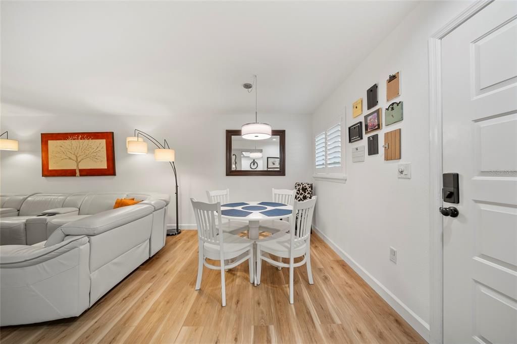 Activo con contrato: $119,999 (1 camas, 1 baños, 802 Pies cuadrados)