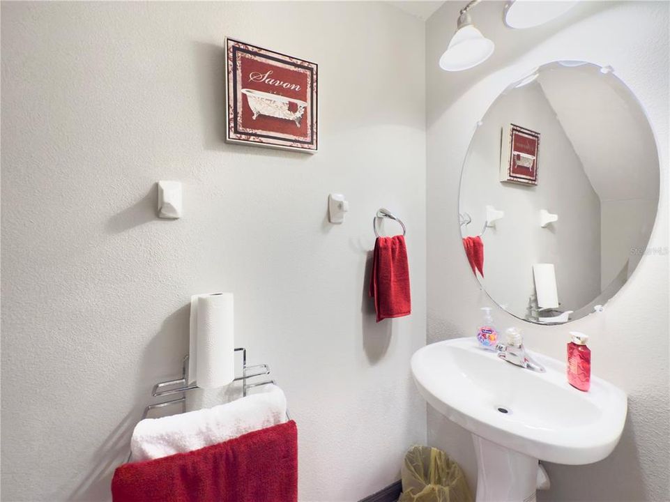 For Sale: $289,990 (3 beds, 2 baths, 1588 Square Feet)