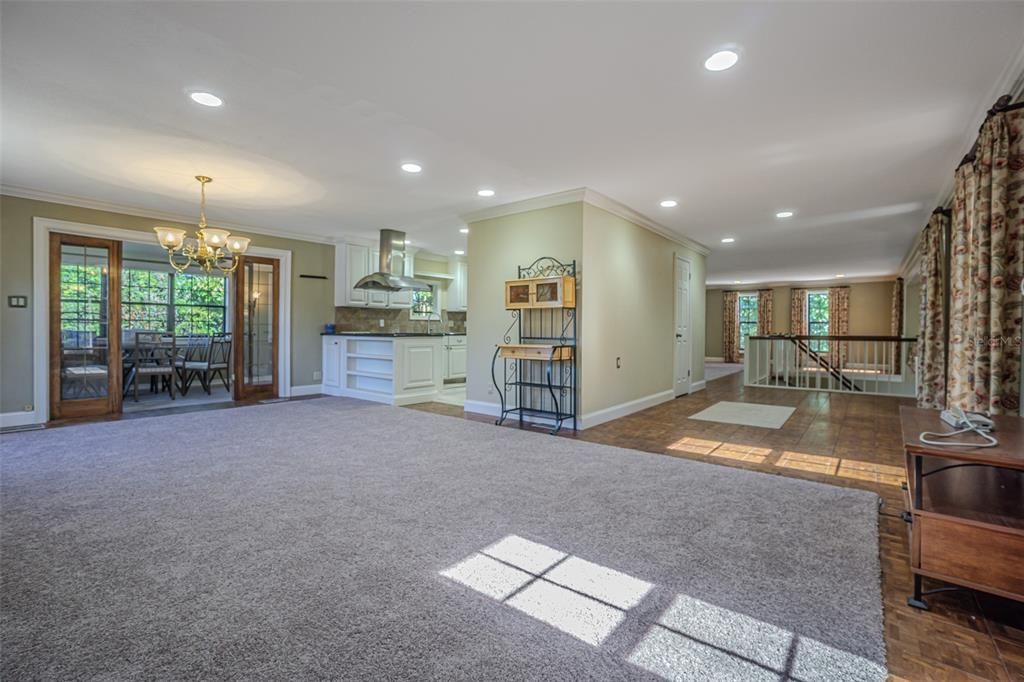 Active With Contract: $494,900 (5 beds, 3 baths, 3719 Square Feet)